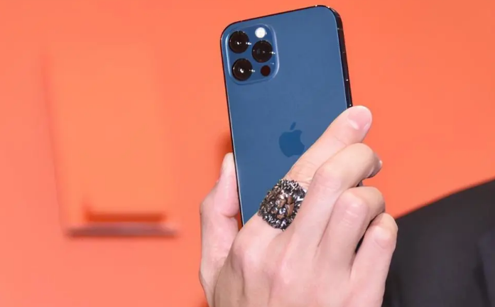 隆昌苹果手机维修分享iPhone12系列重启方法教程 